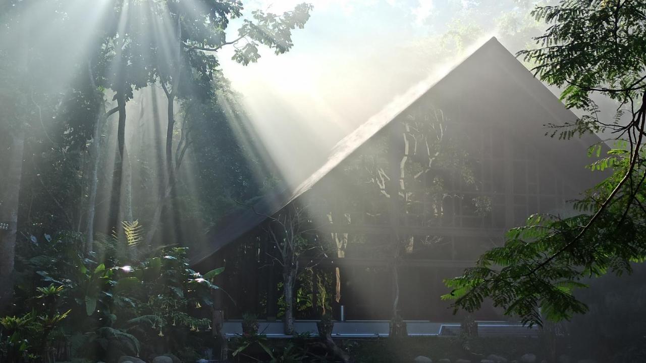 Imah Seniman Taman liburan Lembang